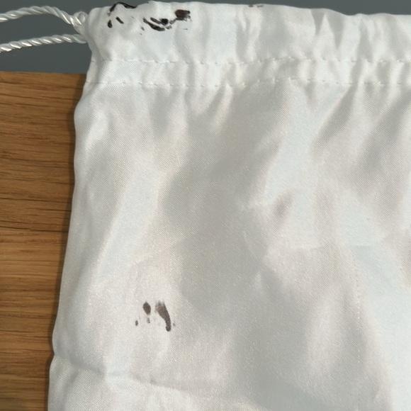 Coach vintage large leather purse with clasp. Comes with dust bag. - Picture 12 of 13